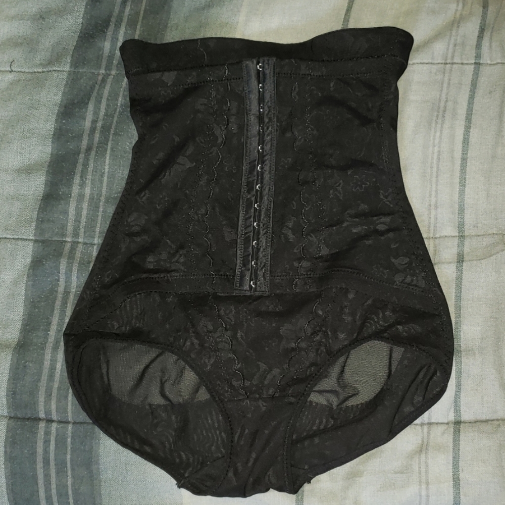 Black Lace Shaper